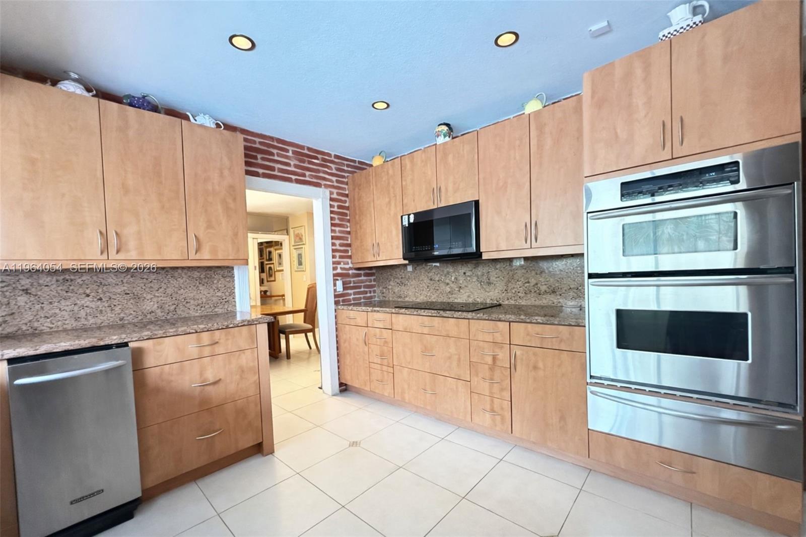 PALMETTO PINES ESTATES - Residential