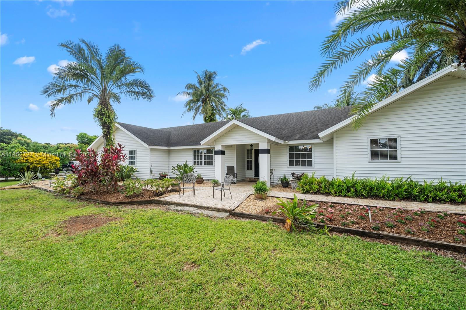 27800 SW 182nd Ave