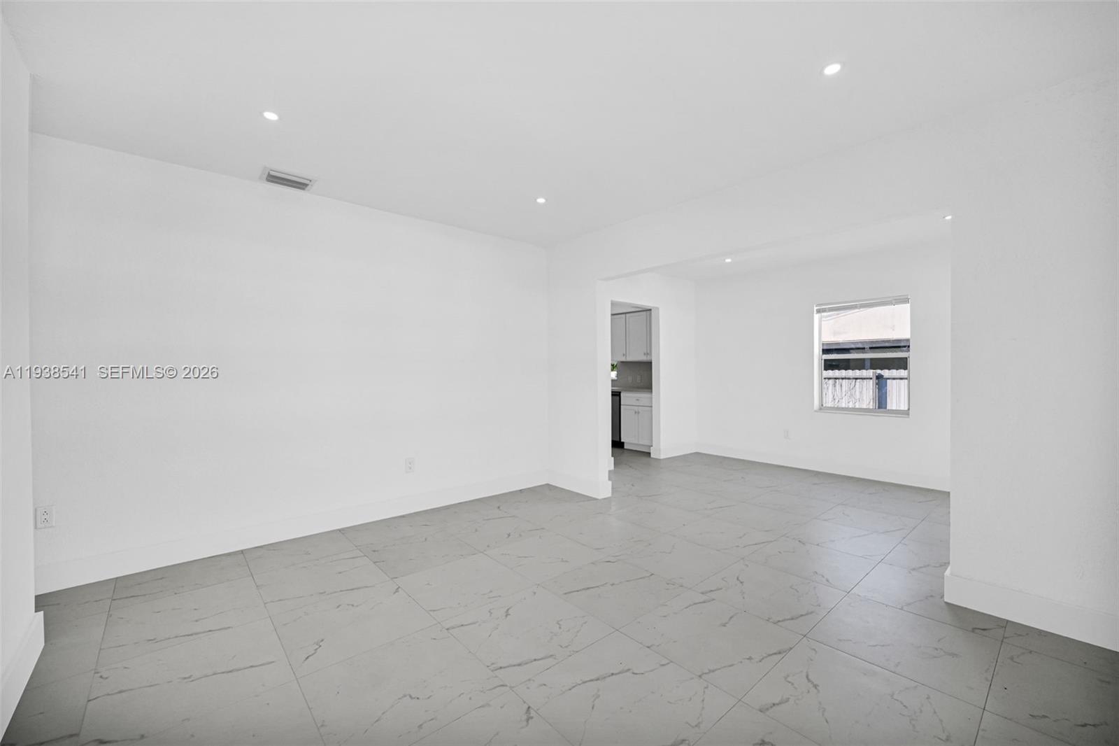 PINE TREE PARK 1ST ADDN - Residential