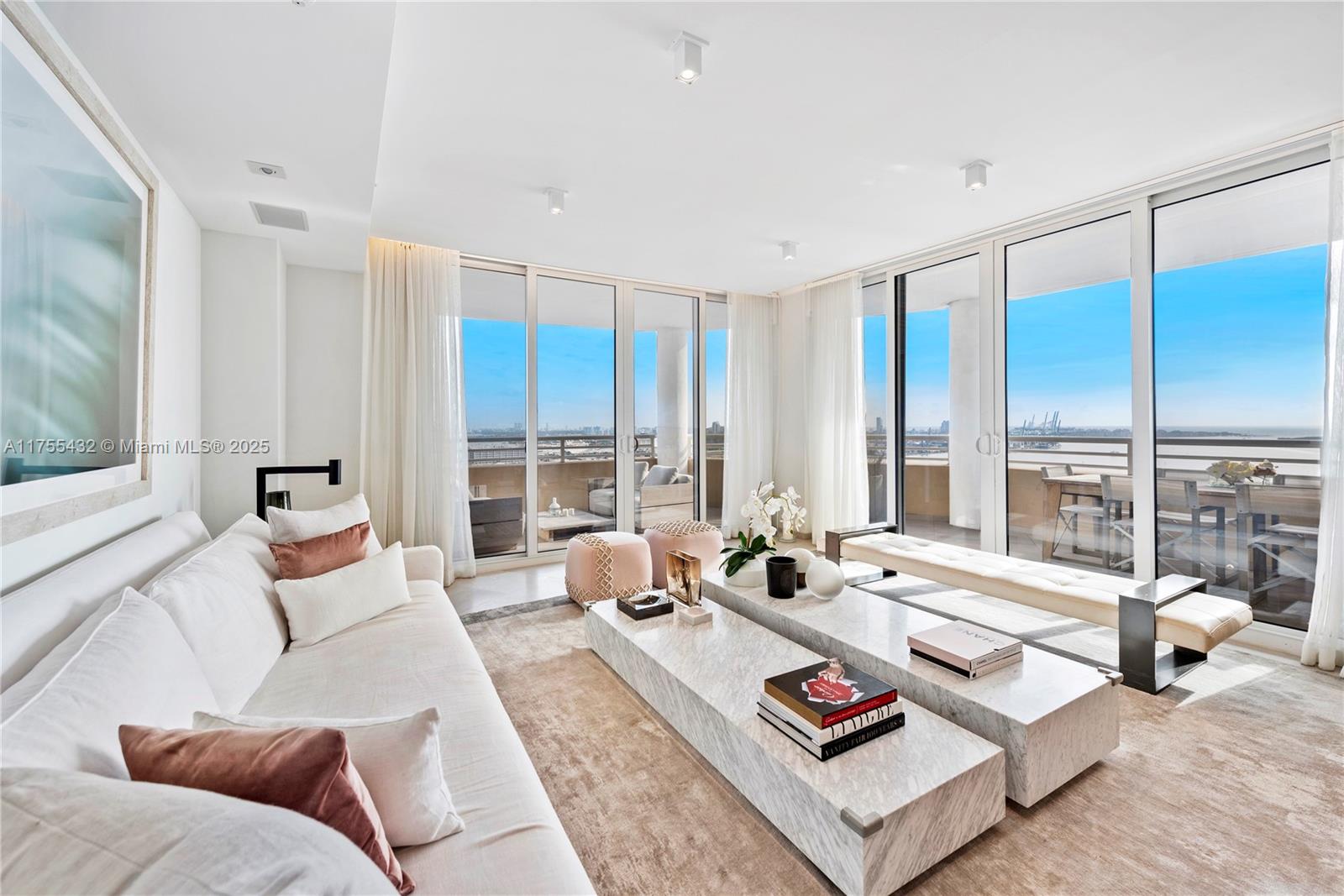 848 Brickell Key Dr 2701