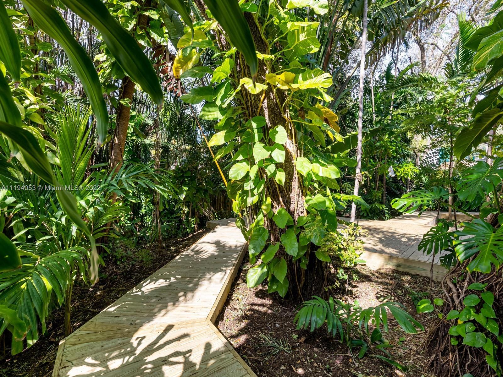 RHODES AMD NEW BISC - Residential Lease