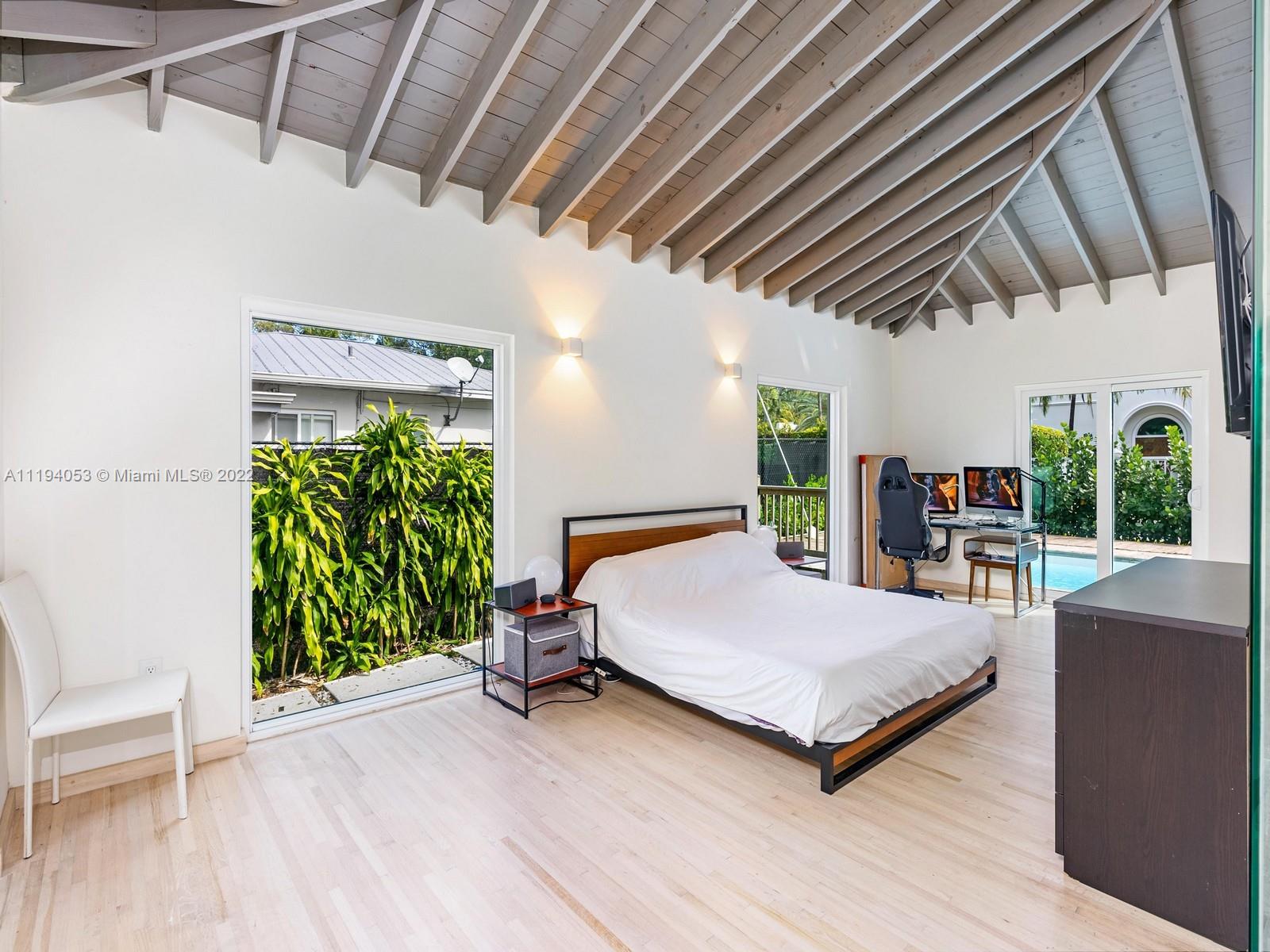 RHODES AMD NEW BISC - Residential Lease