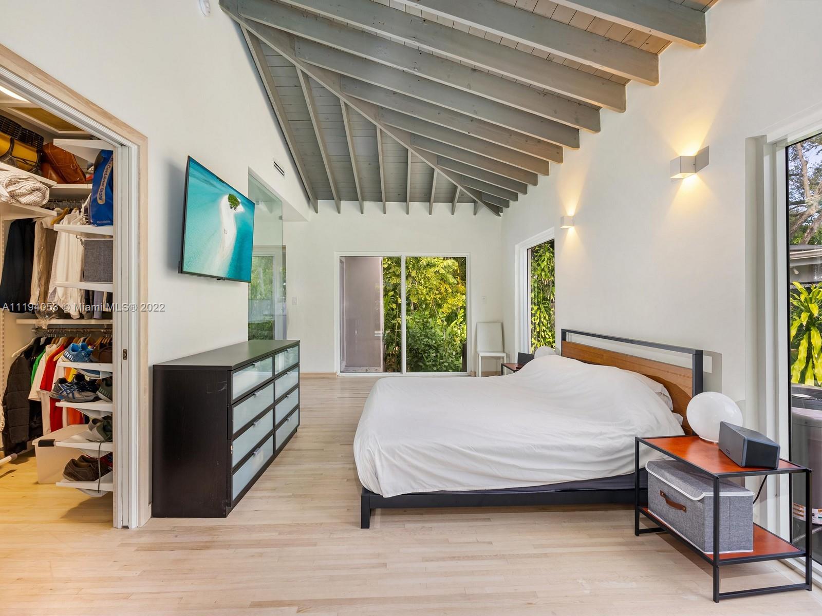 RHODES AMD NEW BISC - Residential Lease