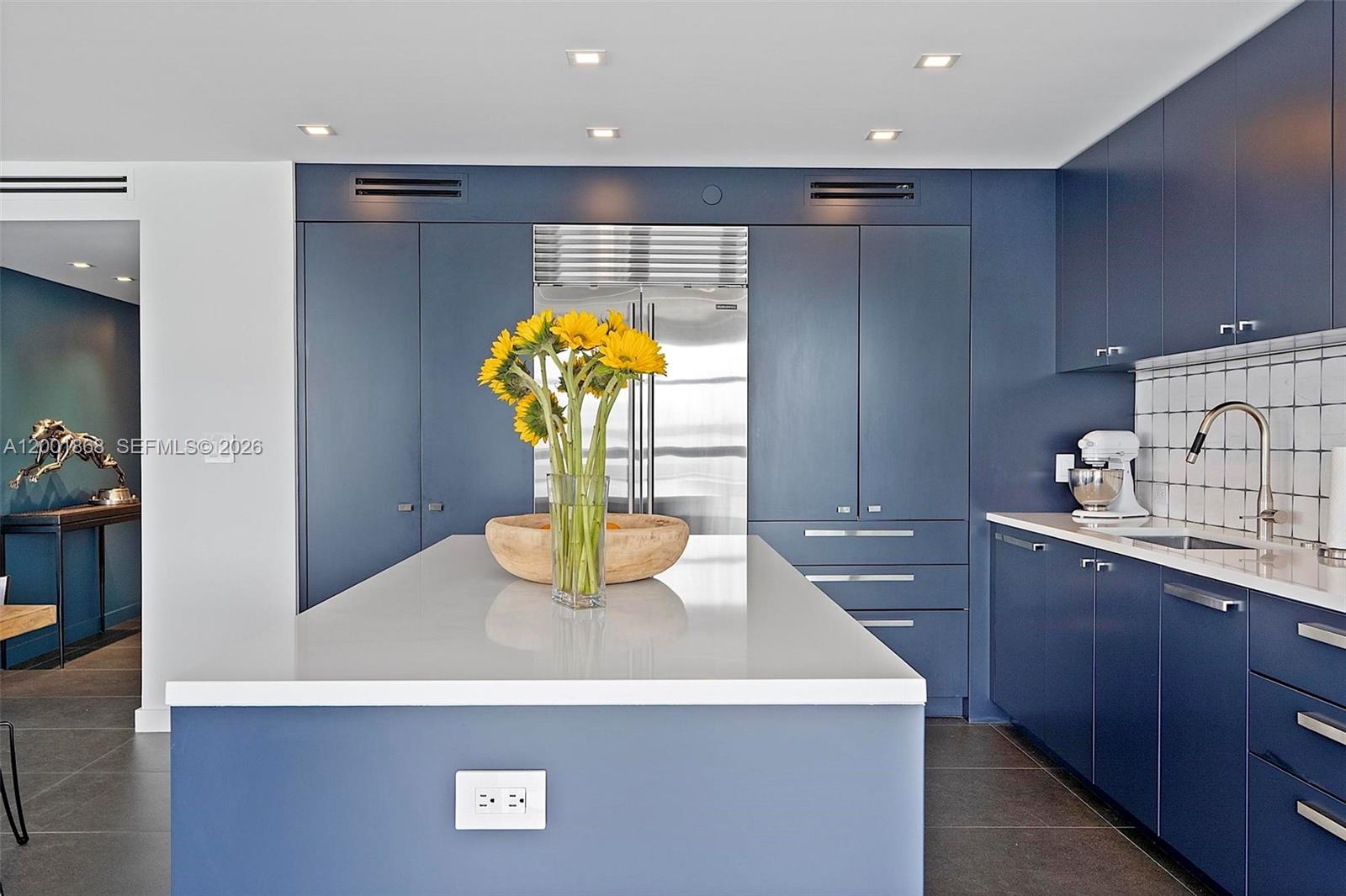 NINE ISLAND AVENUE CONDO - Residential