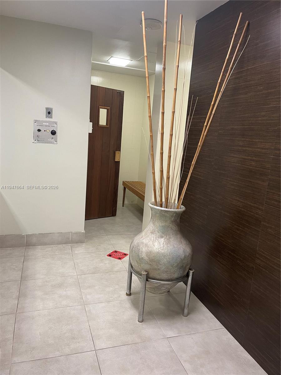 BONAVIDA CONDO - Residential