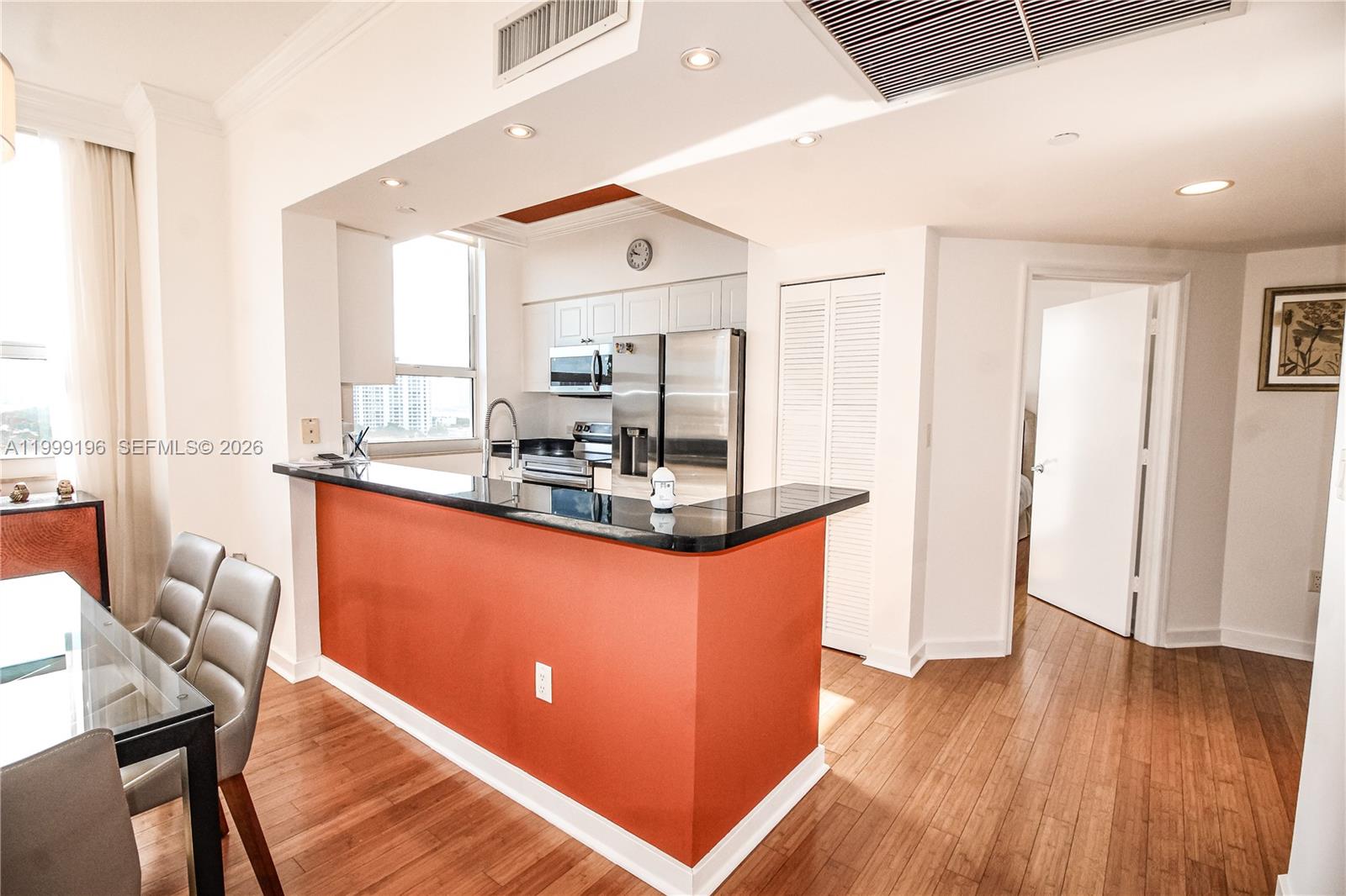 TURNBERRY ON THE GREEN CO - Residential