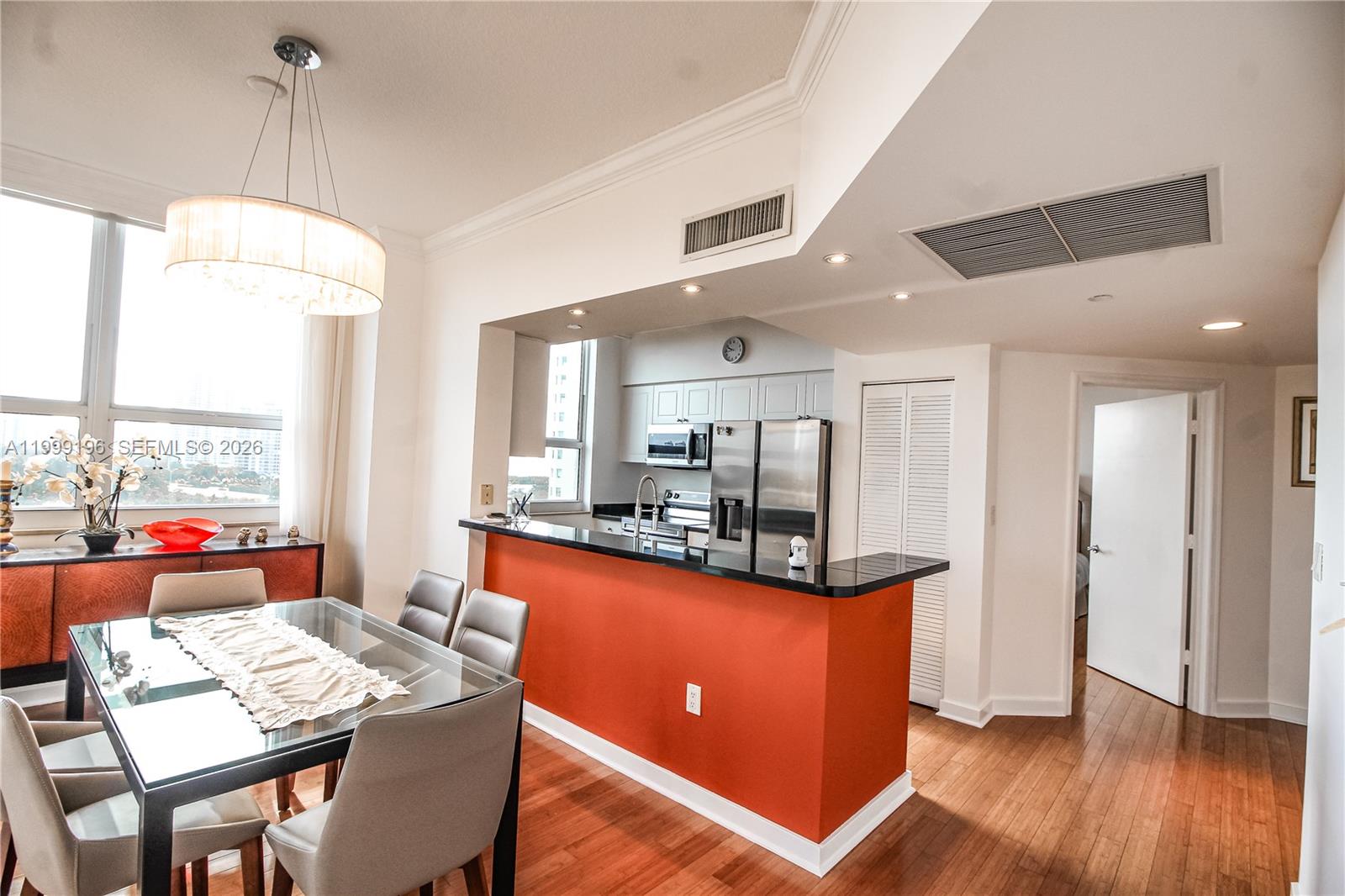 19501 W Country Club Dr 1014