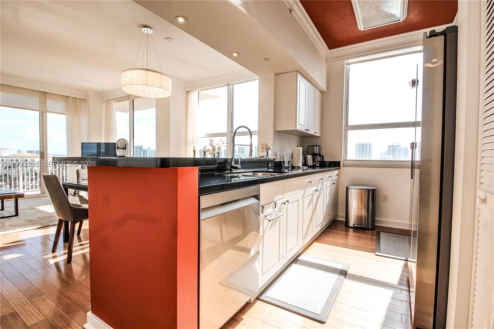 TURNBERRY ON THE GREEN CO - Residential