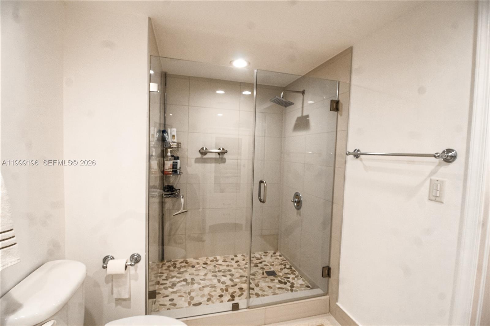 TURNBERRY ON THE GREEN CO - Residential