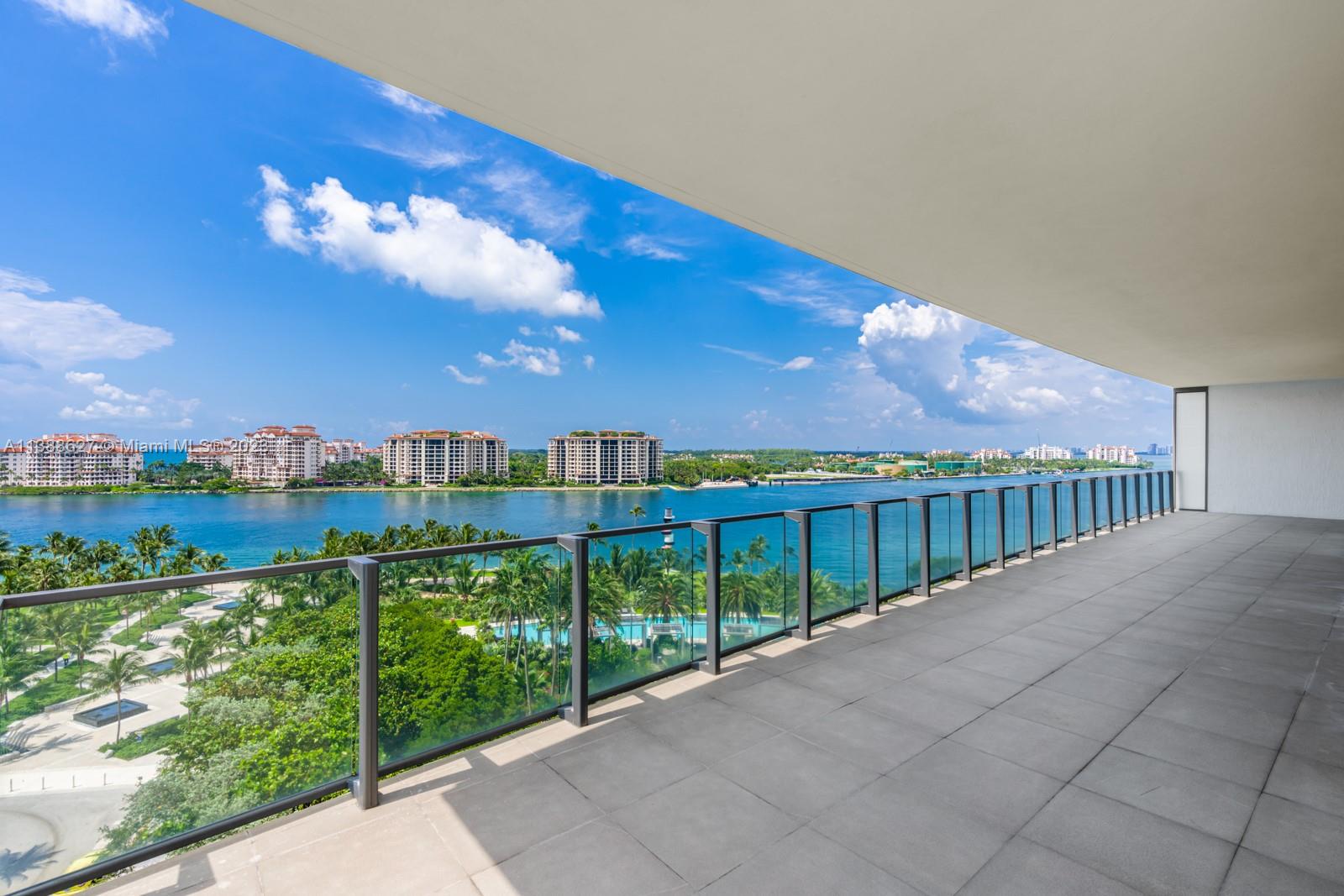 APOGEE CONDO - Residential Lease