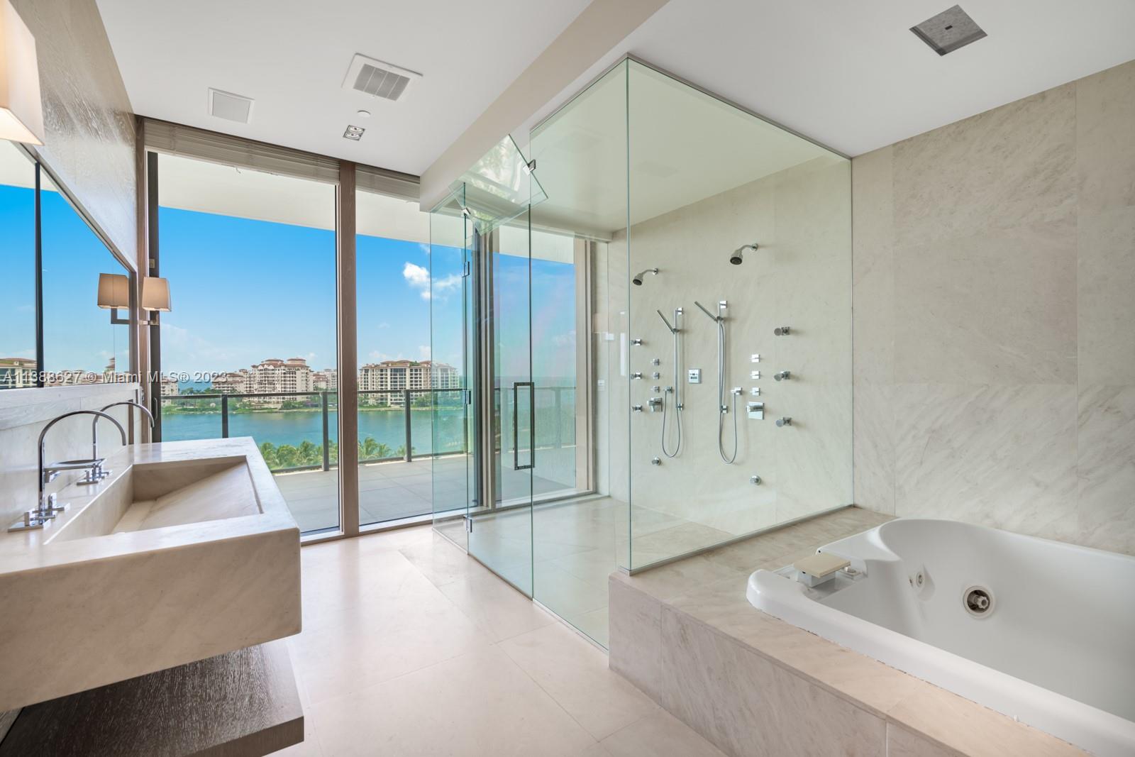 APOGEE CONDO - Residential Lease