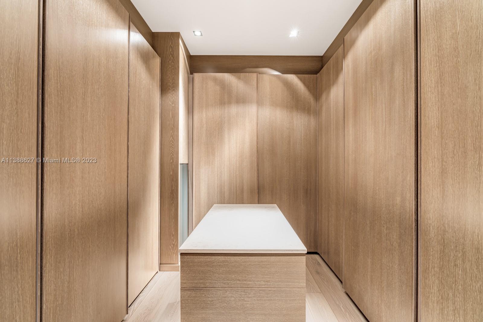 APOGEE CONDO - Residential Lease