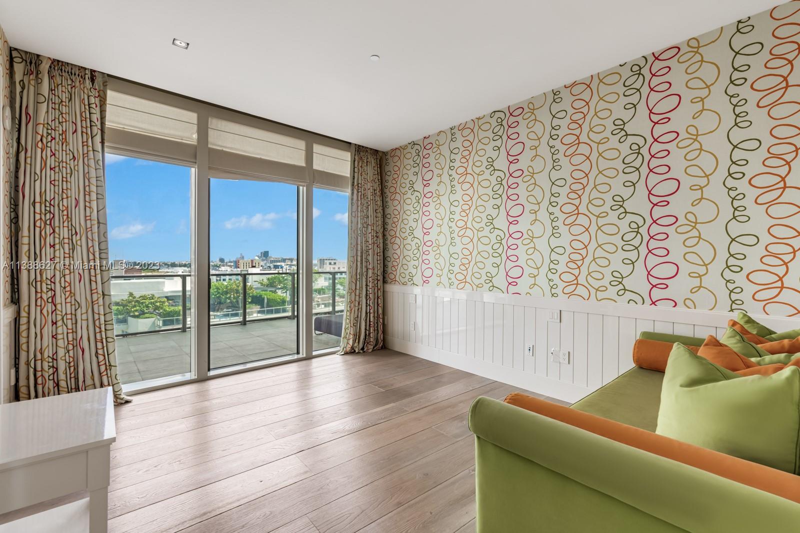 APOGEE CONDO - Residential Lease