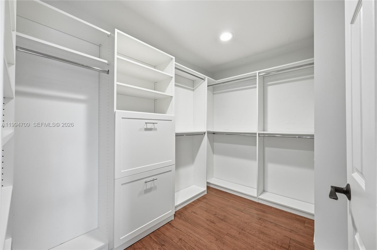 TOWN PLACE CLUB VILLAS - Residential Lease