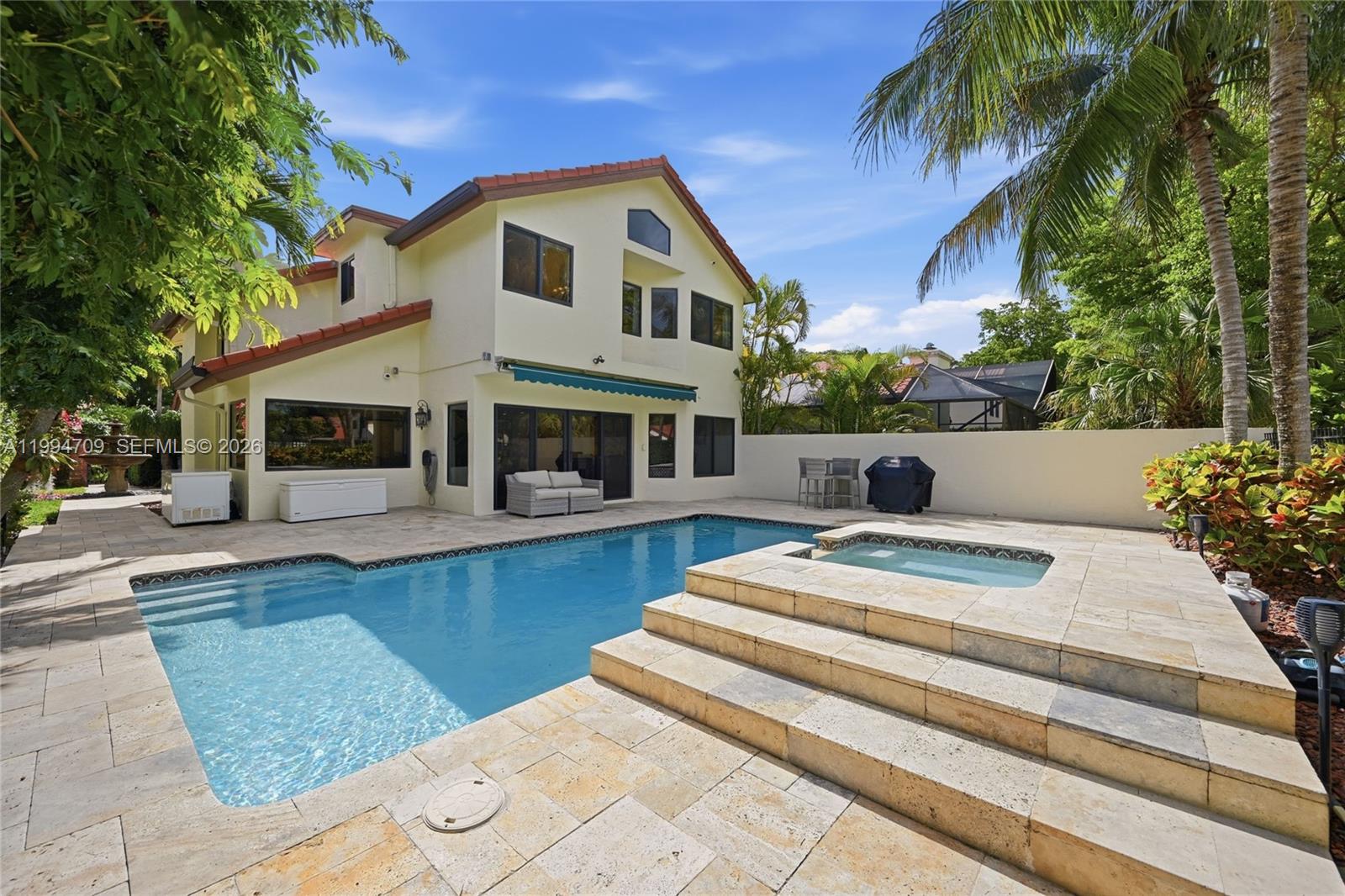 TOWN PLACE CLUB VILLAS - Residential Lease