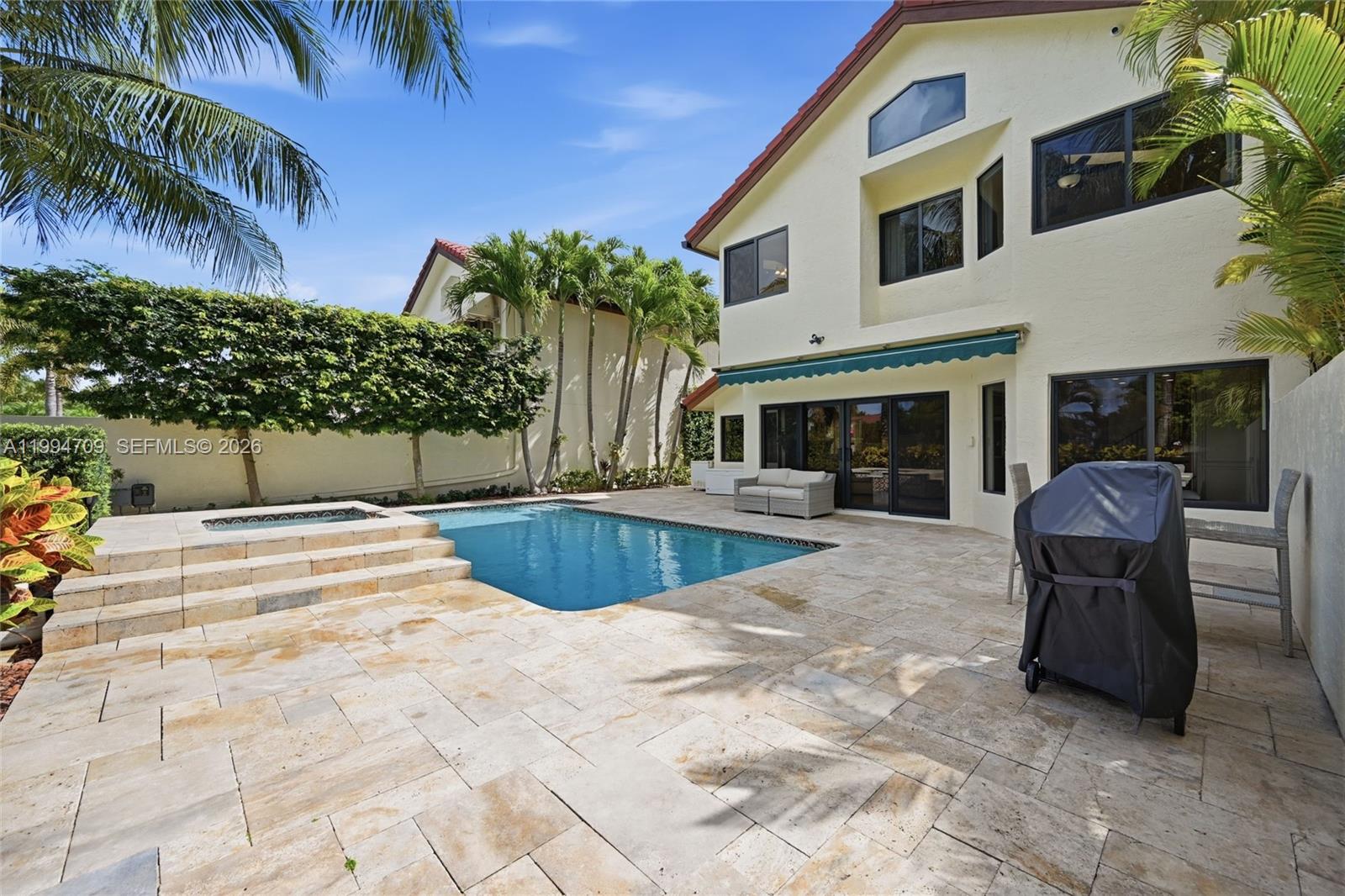 TOWN PLACE CLUB VILLAS - Residential Lease