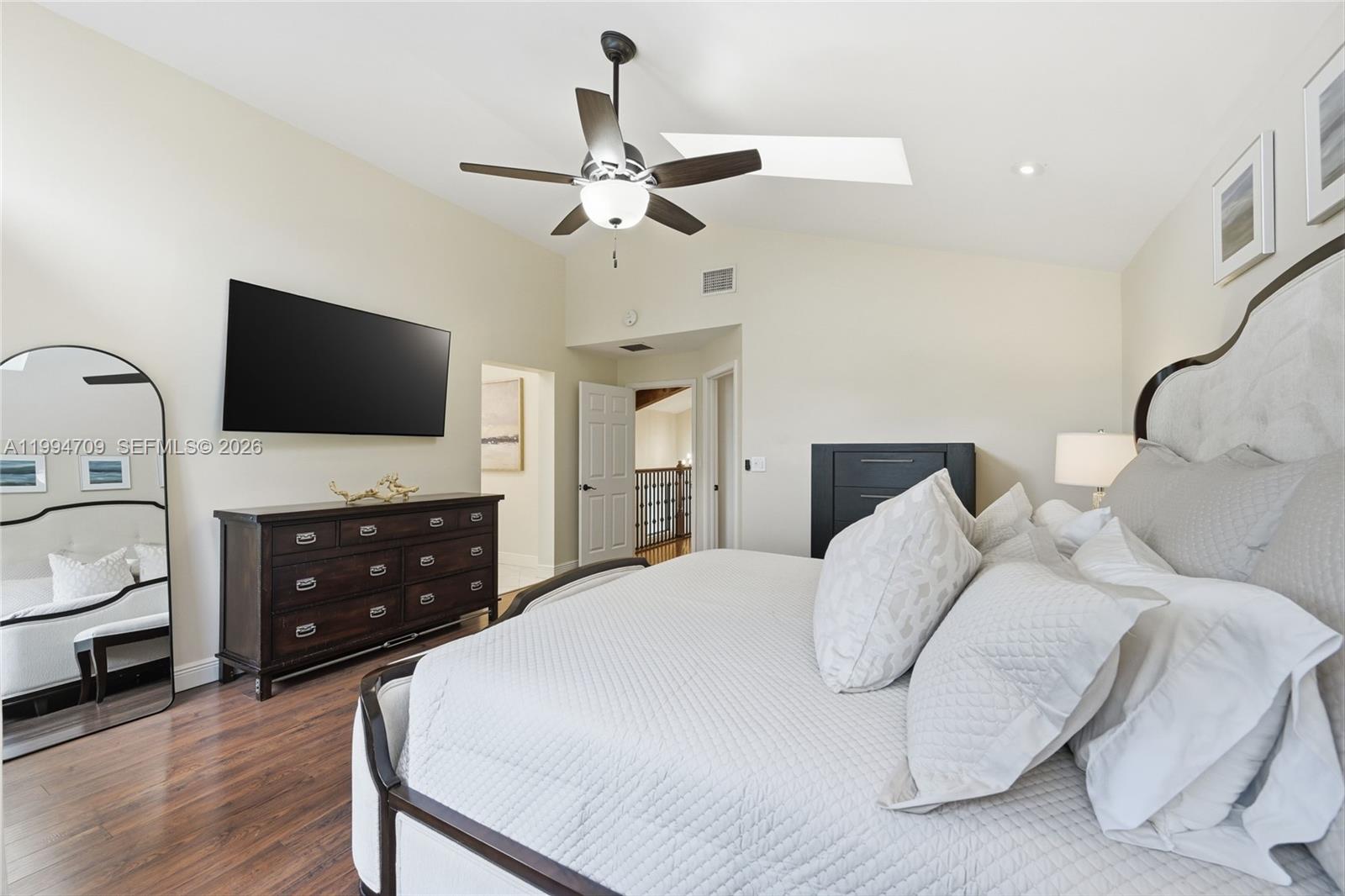 TOWN PLACE CLUB VILLAS - Residential Lease