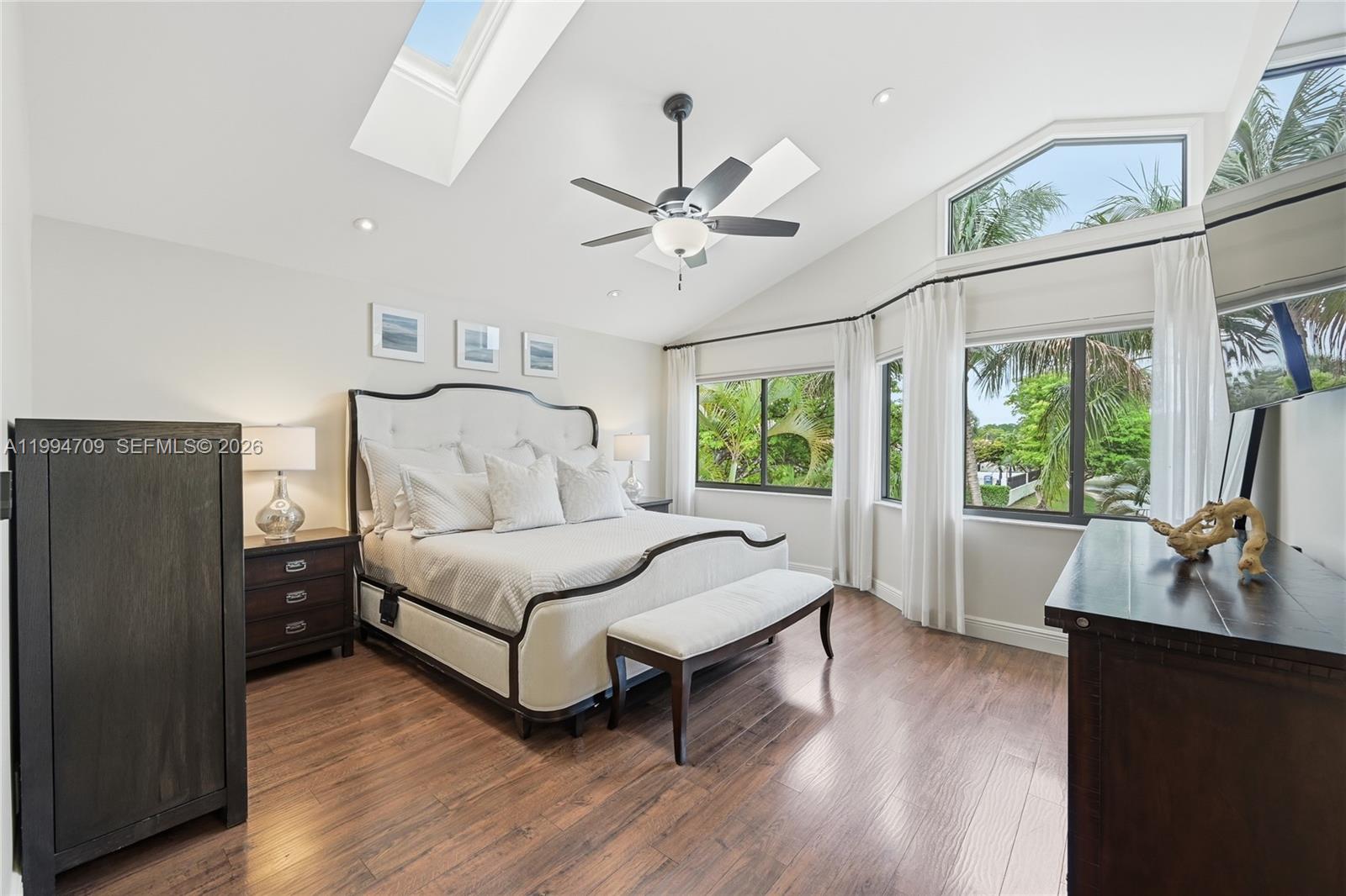 TOWN PLACE CLUB VILLAS - Residential Lease