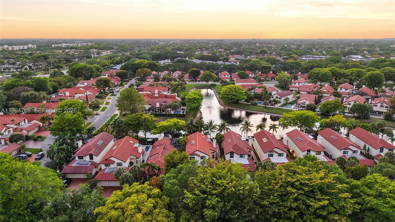 TOWN PLACE CLUB VILLAS - Residential Lease