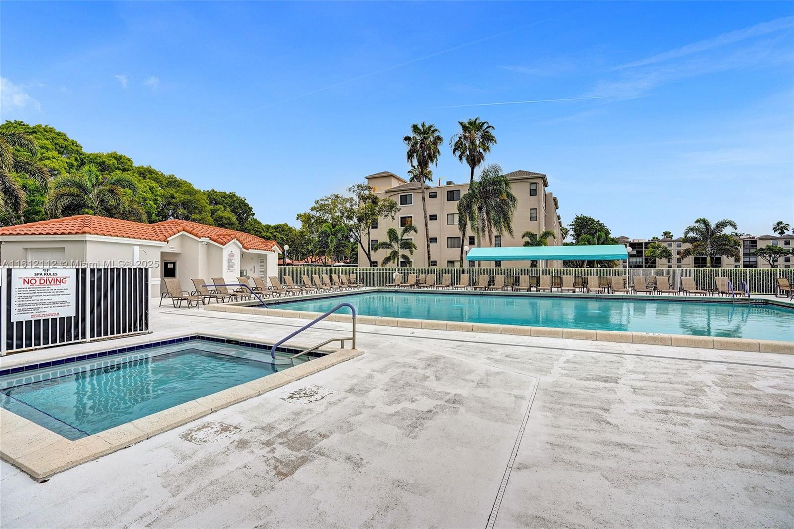 HUNTINGTON POINTE - Residential