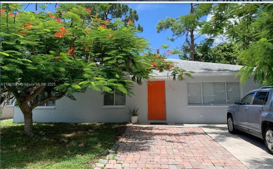 This beautifully updated single-family home is a great fit for a growing family! It features 3 spacious bedrooms and 2 full bathrooms, with an enclosed back patio—perfect for gatherings or a quiet place to unwind. The fenced backyard offers a safe space for children or pets to play. The master bedroom includes a dual shower with Bluetooth speaker connectivity, making your morning routine more enjoyable. Ceiling fans are installed in every bedroom for year-round comfort, and there are in-home washer/dryer hookups for added convenience. A charming home in a friendly neighborhood—ready for your family to move in and make it your own!