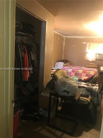 HOME OWNERS PARADISE - Residential