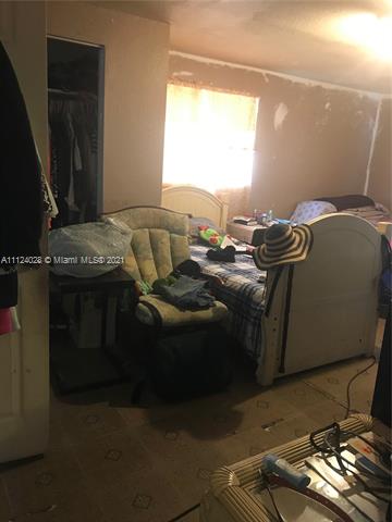 HOME OWNERS PARADISE - Residential