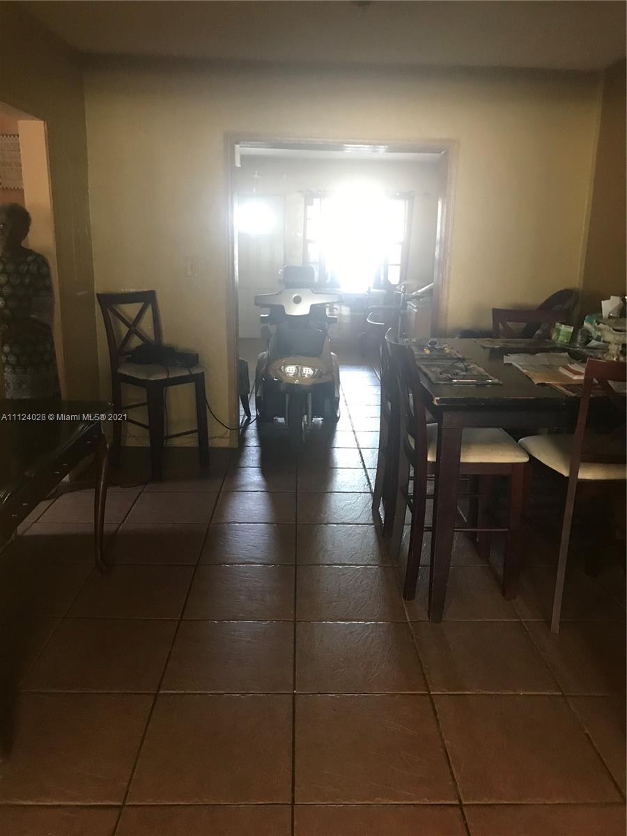 HOME OWNERS PARADISE - Residential