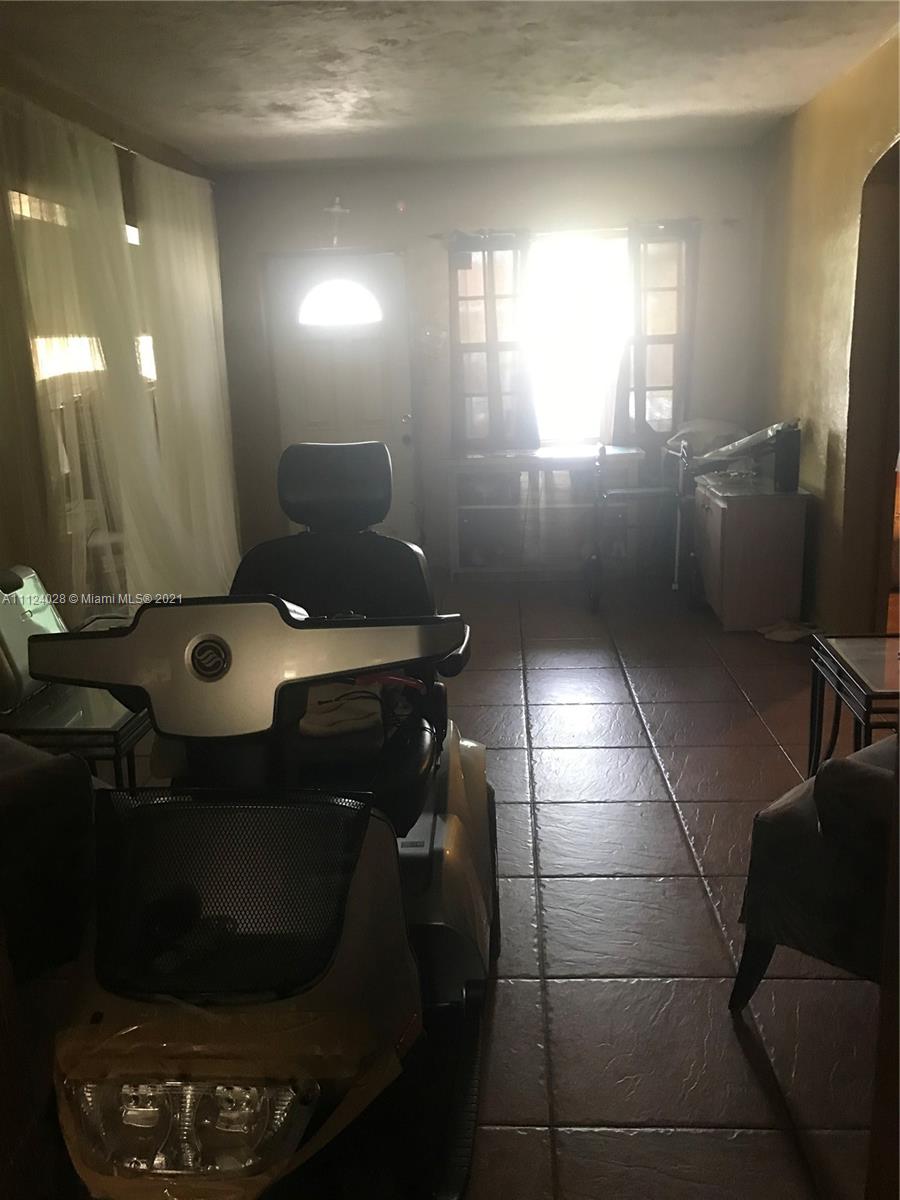 HOME OWNERS PARADISE - Residential