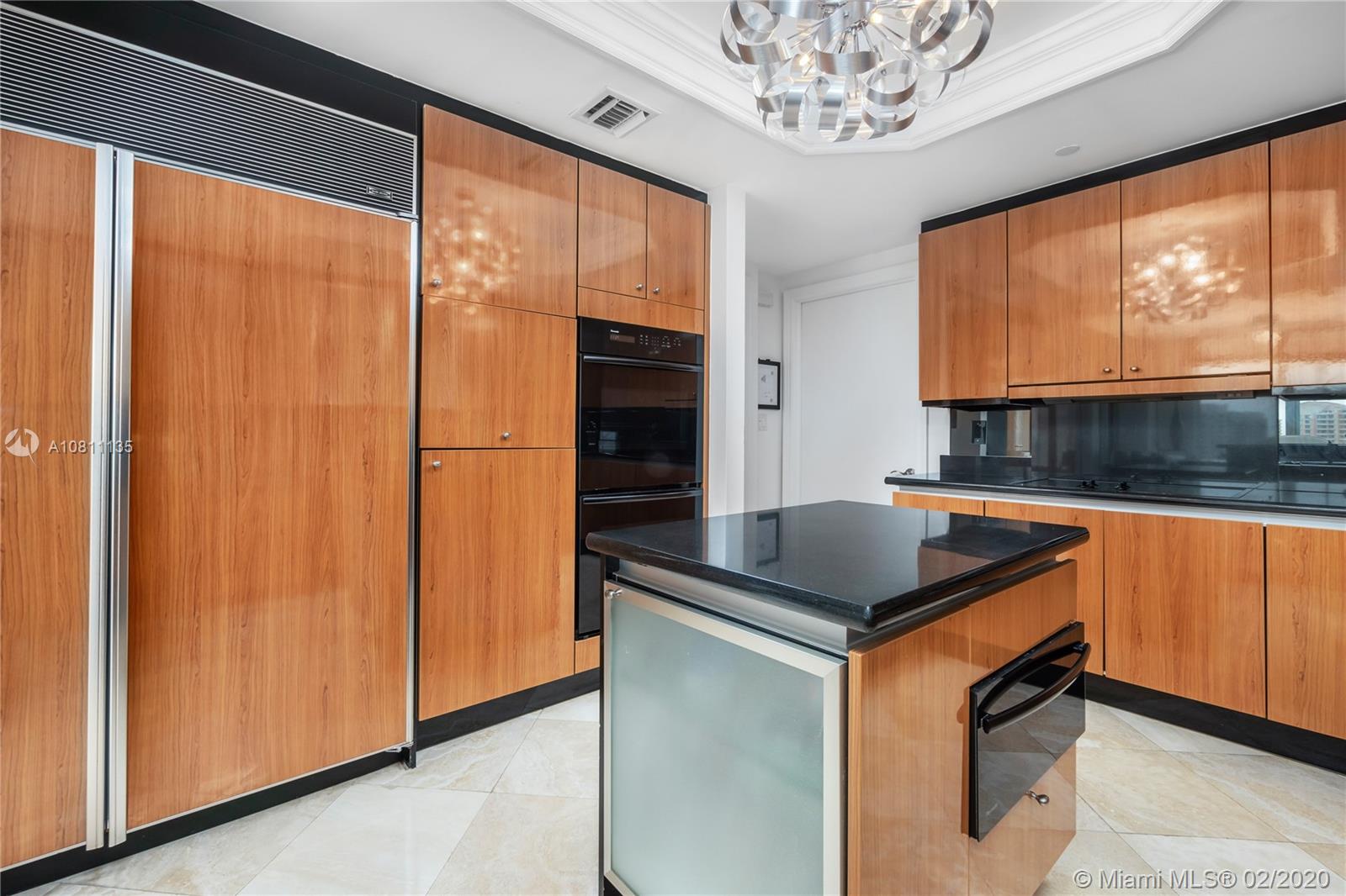 GRAND BAY TOWER CONDO - Residential