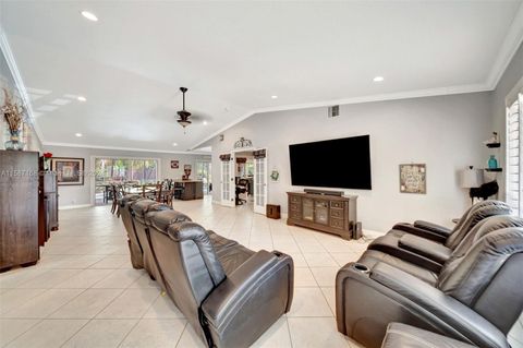 Single Family Residence in Coral Springs FL 8937 3rd Ct 3.jpg