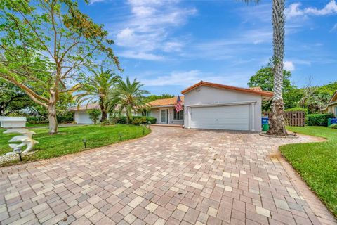 Single Family Residence in Coral Springs FL 8937 3rd Ct 2.jpg