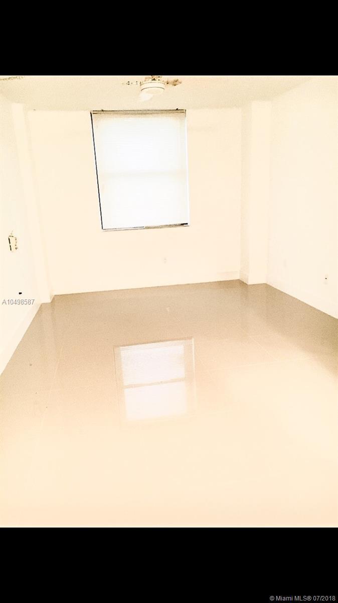 GREENWICH PH I CONDO - Residential Lease