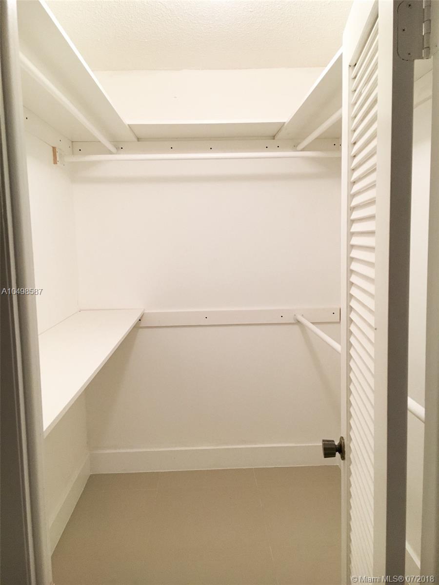 GREENWICH PH I CONDO - Residential Lease