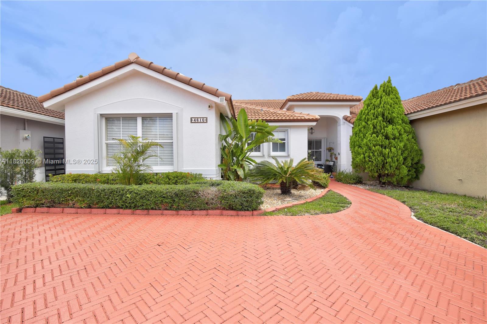 Property for Sale at 4610 Sw 163rd Path, Miami, Broward County, Florida - Bedrooms: 3 
Bathrooms: 2  - $553,000