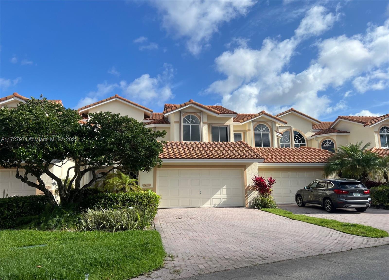 Rental Property at 513 W Palm Aire Dr 513, Pompano Beach, Broward County, Florida - Bedrooms: 3 
Bathrooms: 4  - $3,800 MO.