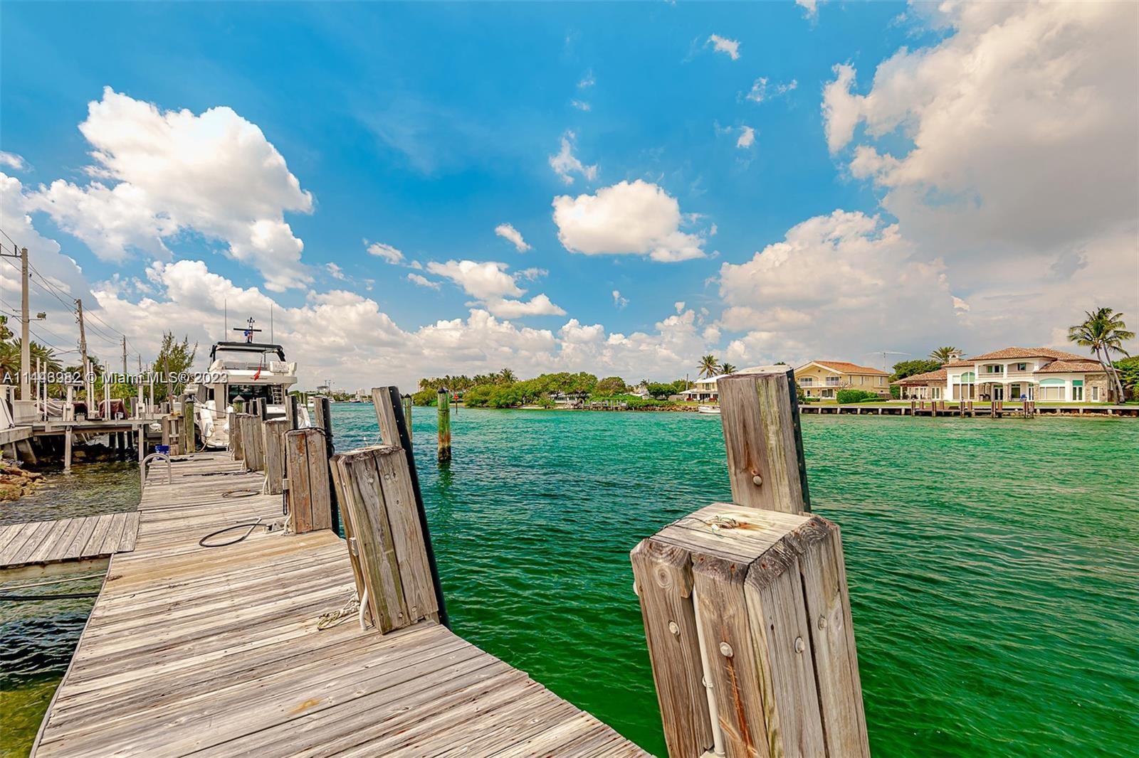 HILLSBORO MILE - Residential