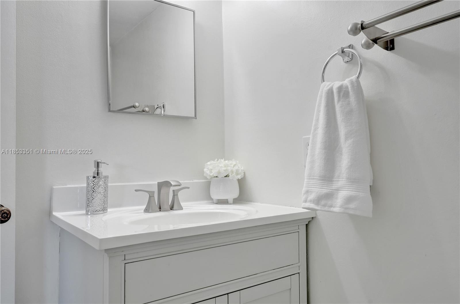 AZURE LAKE CONDO - Residential