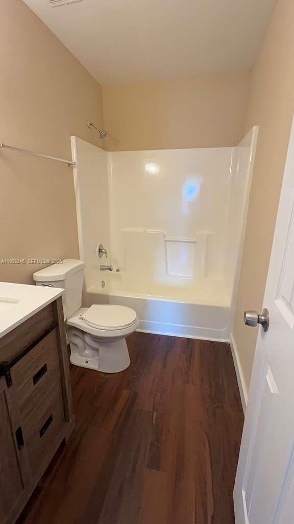 ROYALE GARDENS CONDO - Residential