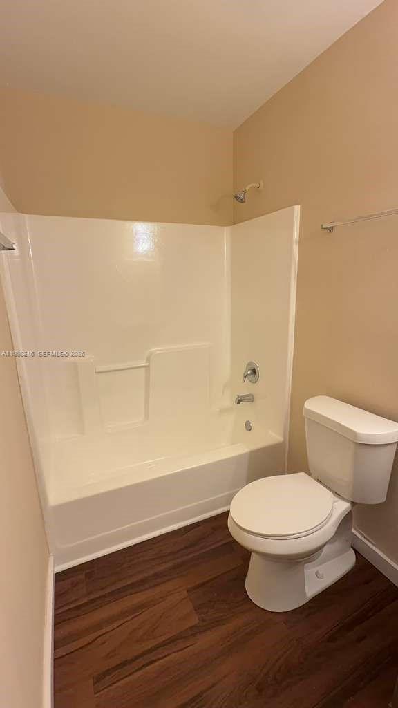 ROYALE GARDENS CONDO - Residential