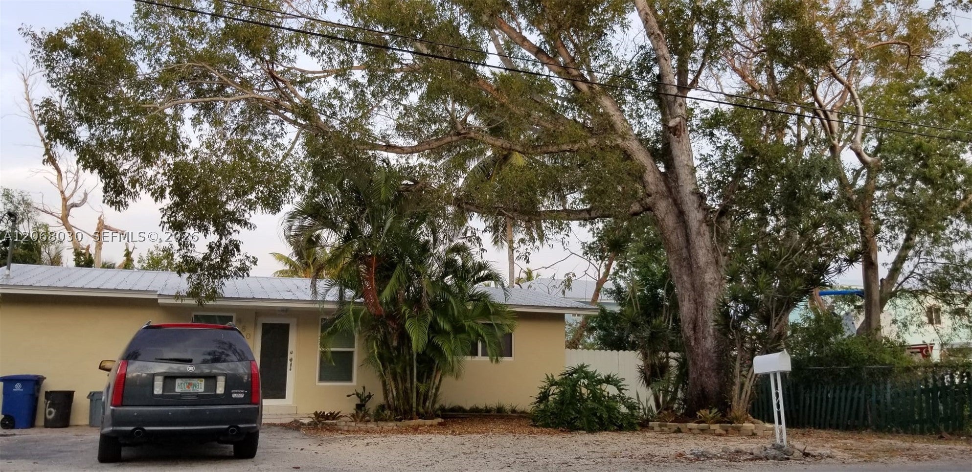 980 Oleander Rd