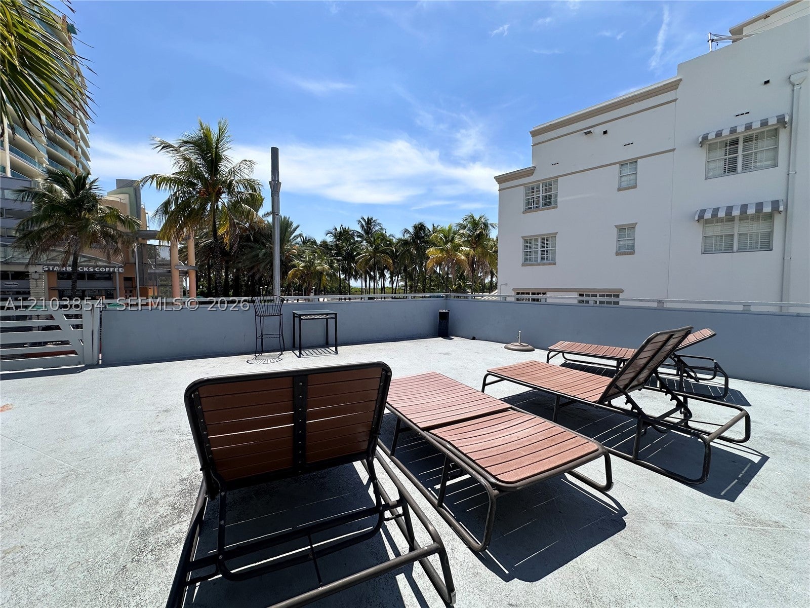 1446 Ocean Dr 28