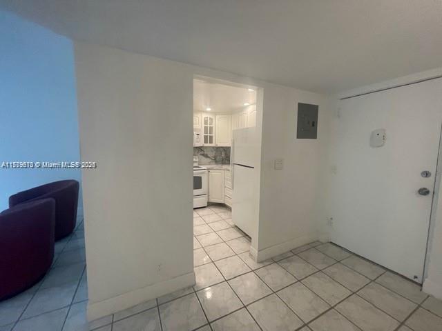 RIVER MANOR CONDO - Residential