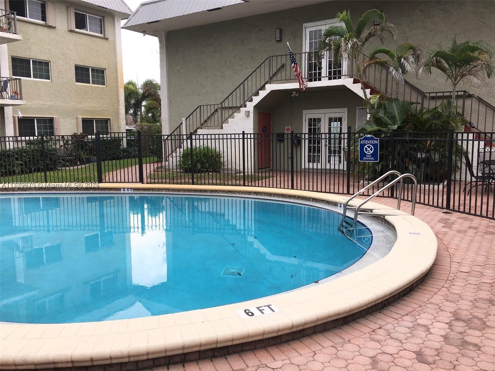 RIVER MANOR CONDO - Residential