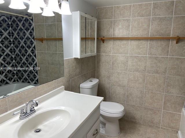RIVER MANOR CONDO - Residential