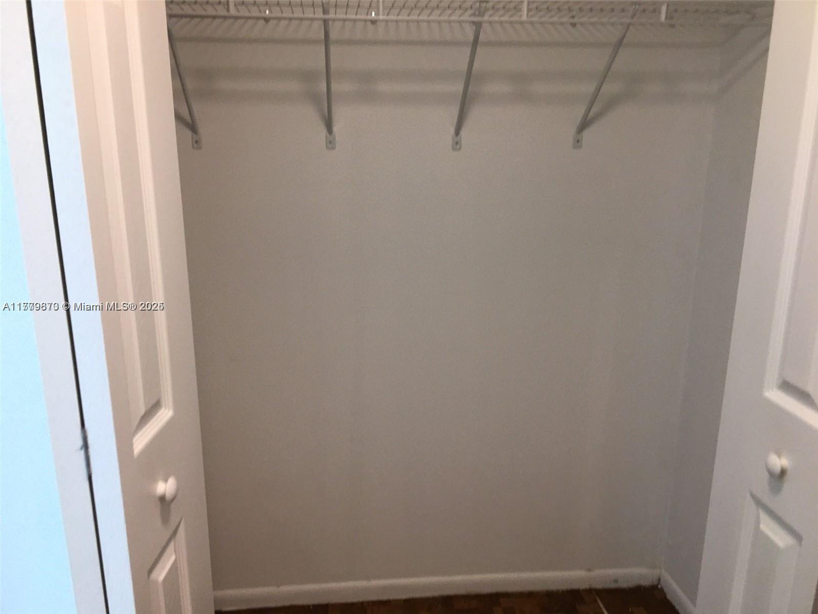 RIVER MANOR CONDO - Residential