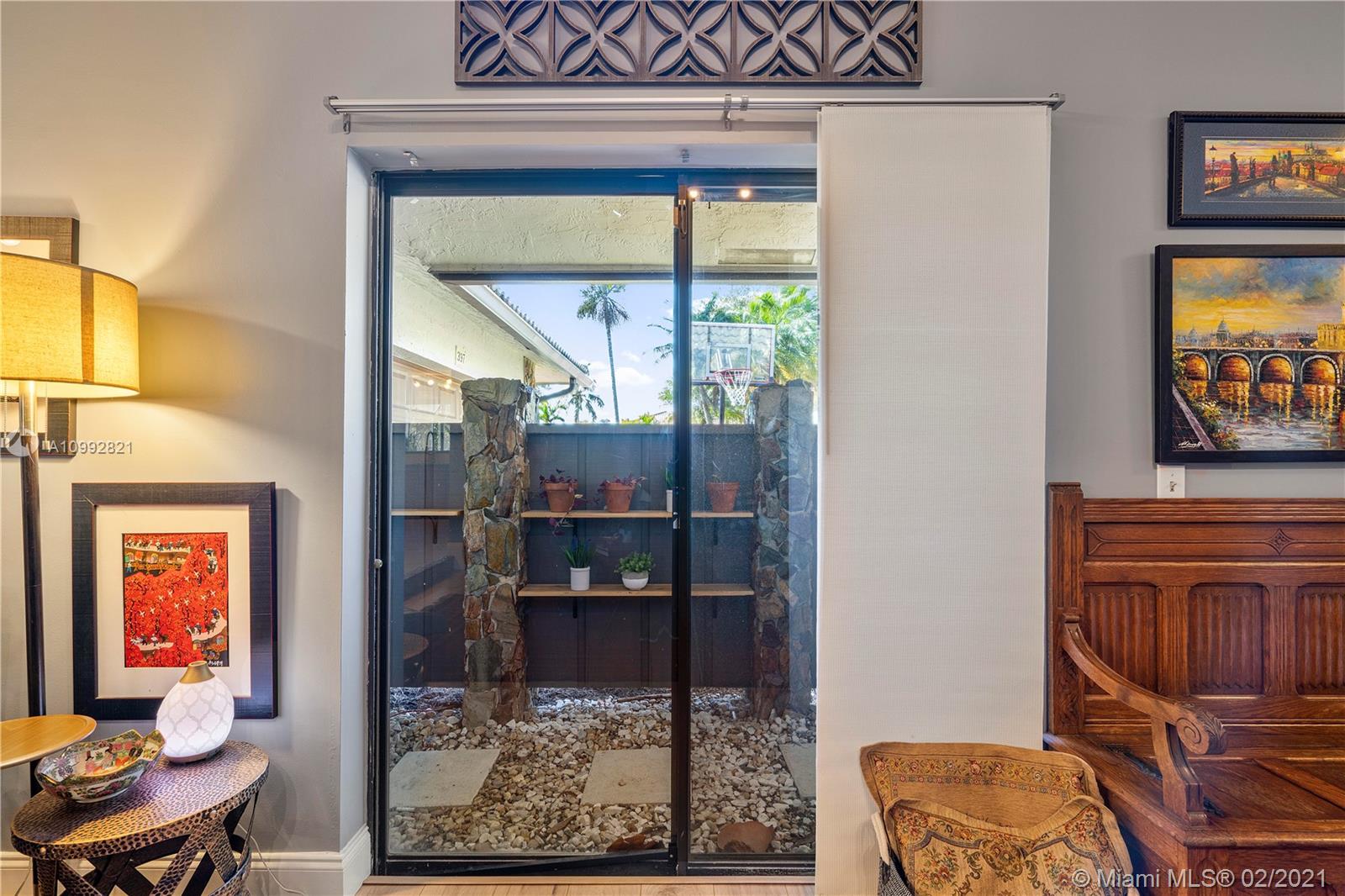 OAK WOOD - Residential