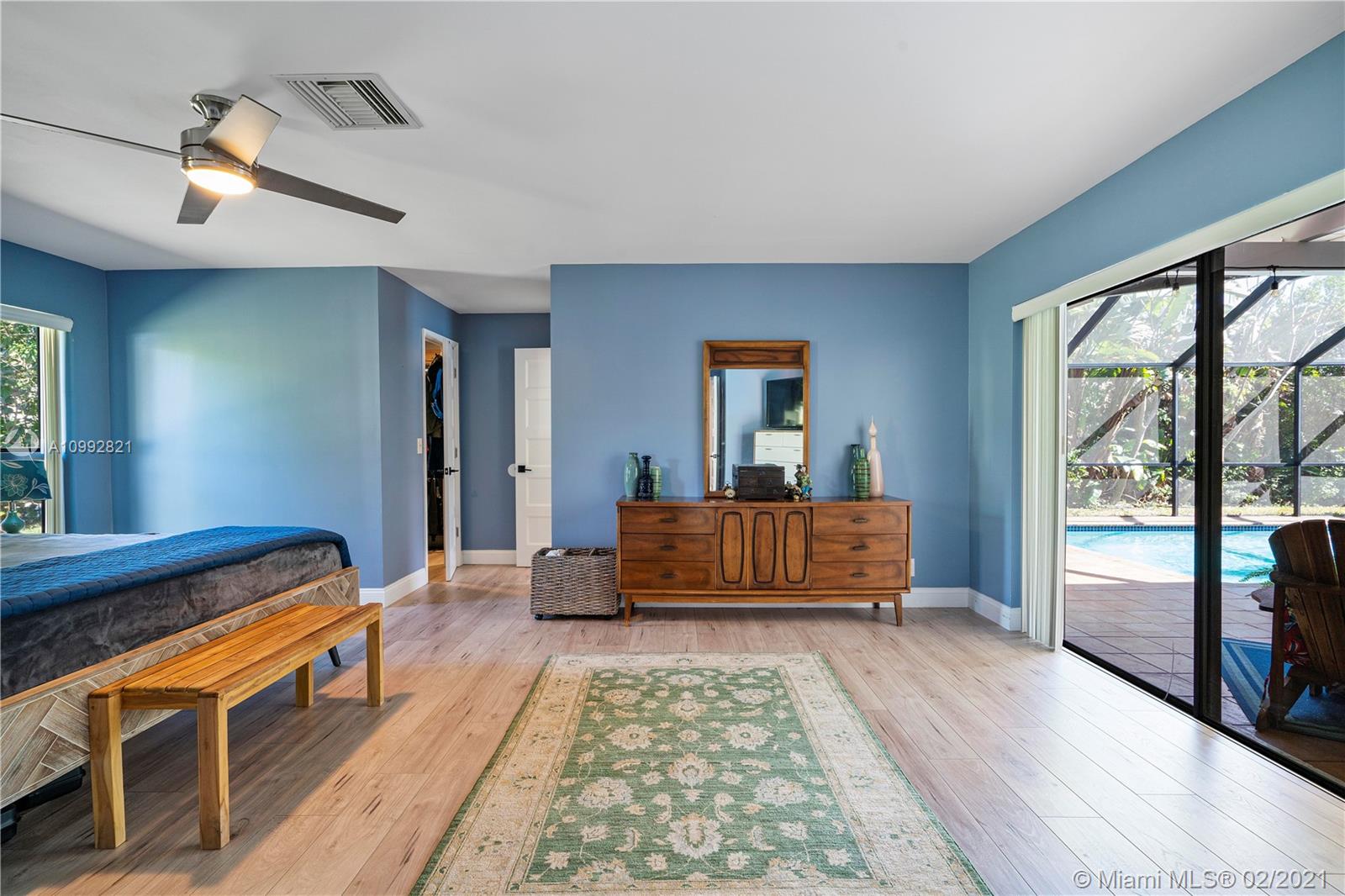 OAK WOOD - Residential