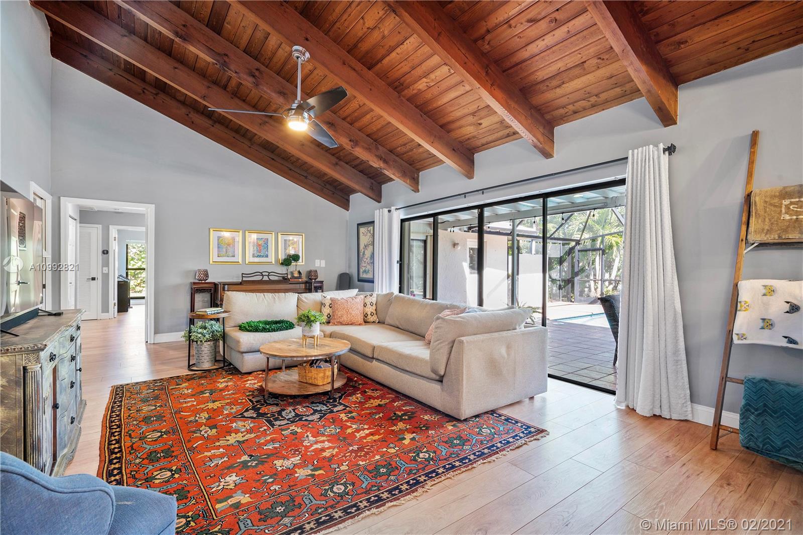 OAK WOOD - Residential