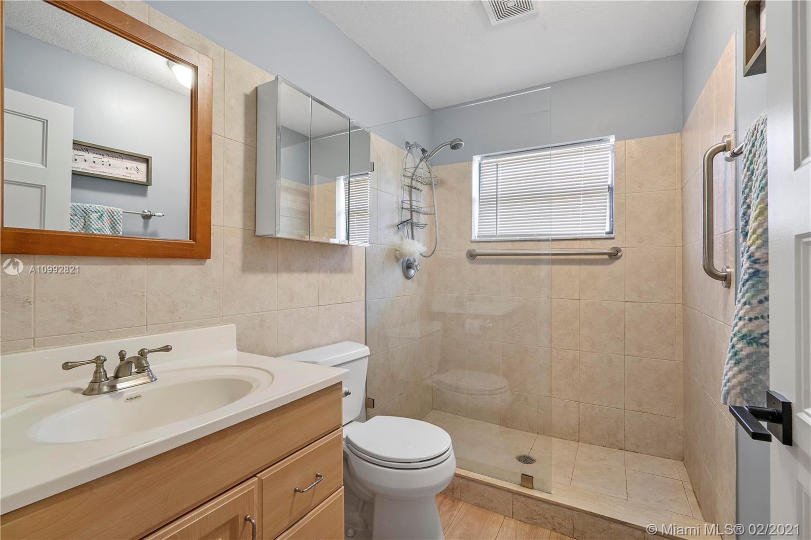 OAK WOOD - Residential